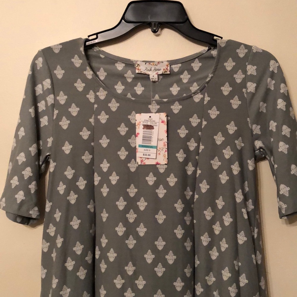 Dress - Picture 3 of 5